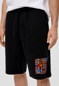 s.Oliver RELAXED BERMUDA czarny