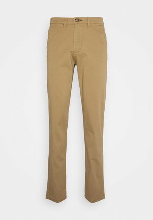 Kaksikohaline slim fit khaki chino püksid, valmistatud puuvillasegusest kangast. Varustatud nööbiga sulgemise ja standardse viie taskuga disainiga. Sile tekstuur.