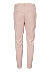 Světle růžové kalhoty s úzkým střihem, přizpůsobeným designem a dvěma zadními kapsami. Hladká látka s čistým zpracováním a bez viditelných kovových detailů.