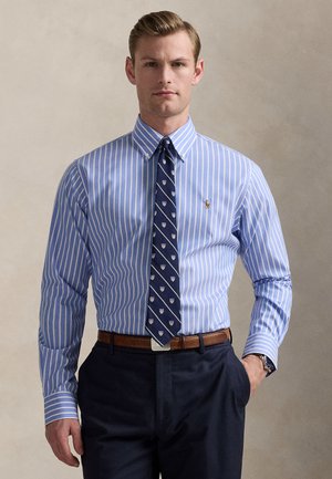 CUSTOM FIT STRIPED PINPOINT OXFORD SHIRT - Pluus - blue/white