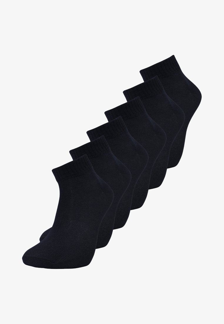 Sorte bomuldsankelsokker med ribbet manchet, blød tekstur og en glat overflade. Sæt med seks par.