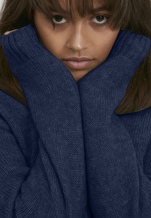 PZIRIS - Jumper - moonlit ocean3