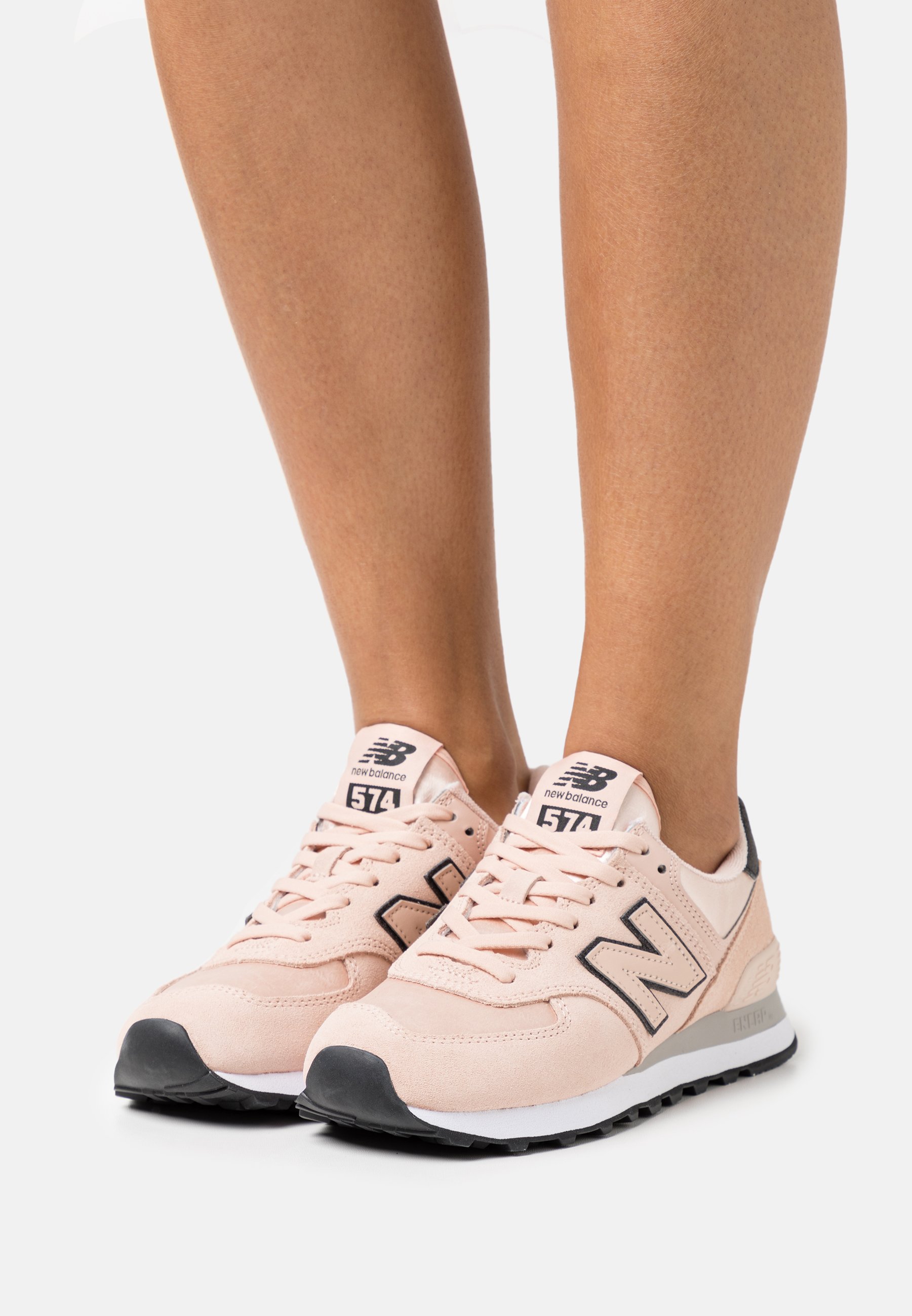 new balance paillette
