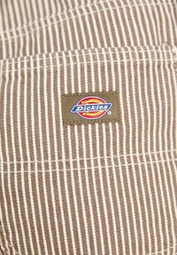 Dickies HICKORY PANT - Kelnės - mushroom