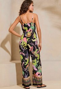 Lipsy REGULAR FIT czarny