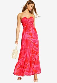 Lipsy REGULAR FIT - Rochie de zi - pink