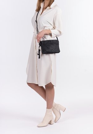 Tamaris, Sac bandoulière - black