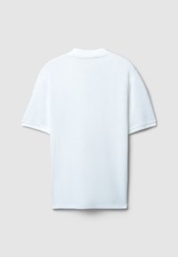 Polo shirt bianca a maniche corte, in tessuto strutturato, vestibilità casual, con collare morbido e cuciture sottili. Vista posteriore.