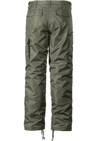 Pantalons cargo en nylon vert olive, dotés de poches latérales, d'une coupe décontractée et de cordons de serrage ajustables aux chevilles. Texture lisse.
