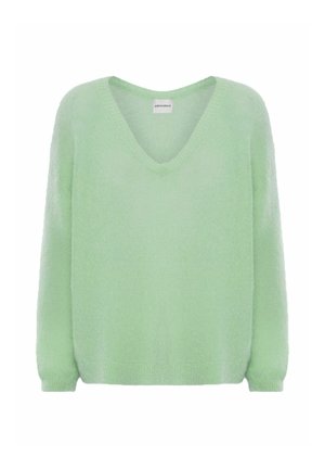 Pull en maille douce vert clair à manches longues et col en V, présenté sur fond blanc.