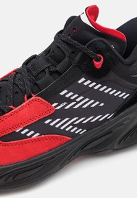 New Balance FRESH FOAM BB V2 - Basketbalové boty - black