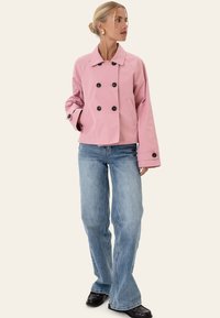 Non sélectionné, pink