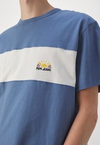 Pepe Jeans T-shirt imprimé - blue