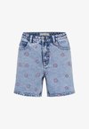 KABABENA DENIM SHORTS - Short en jean - blue denim pink flower emb.