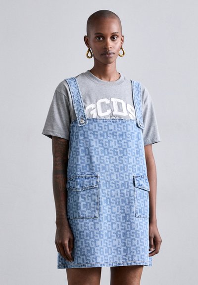 GCDS MONOGRAM POCKETS DRESS - Τζιν φόρεμα - light blue