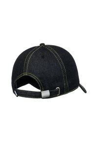 Svart denimkeps med gul söm, böjd skärm och justerbart band. Har en metallspänne och en strukturerad tygfinish.