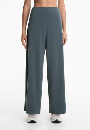 OYSHO SOFT-TOUCH WIDE LEG SIDE-PLEATED - Hlače - grey