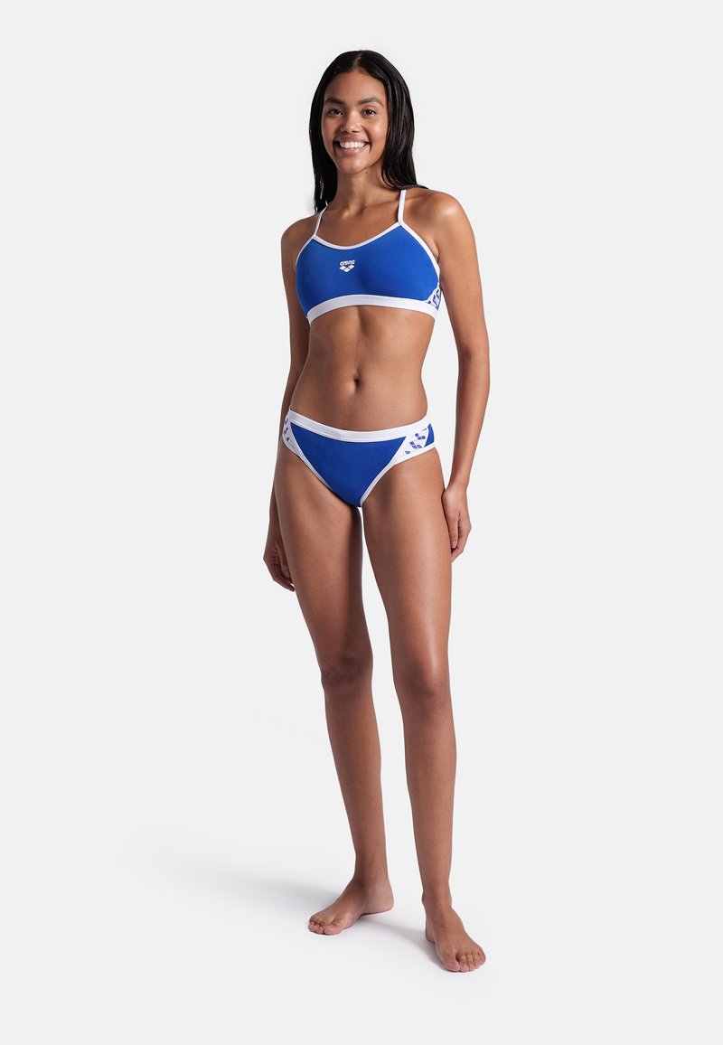 Arena Icone Set Bikini Donna – Royal-Bianco, Taglia 30 – Con Schiena Incrociata E Tessuto Clorez