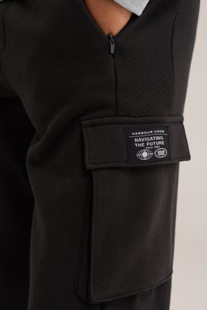 WE Fashion, Pantaloni sportivi - black