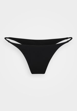 Bas de bikini noir avec des fines lanières sur les côtés, couverture minimale, texture lisse et design classique de string. Convient pour les maillots de bain.
