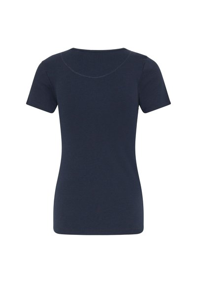 Tricou rutier de culoare albastru închis, cu manșete scurte și guler rotund. Spatele are o textură netedă și un design fără cusături.