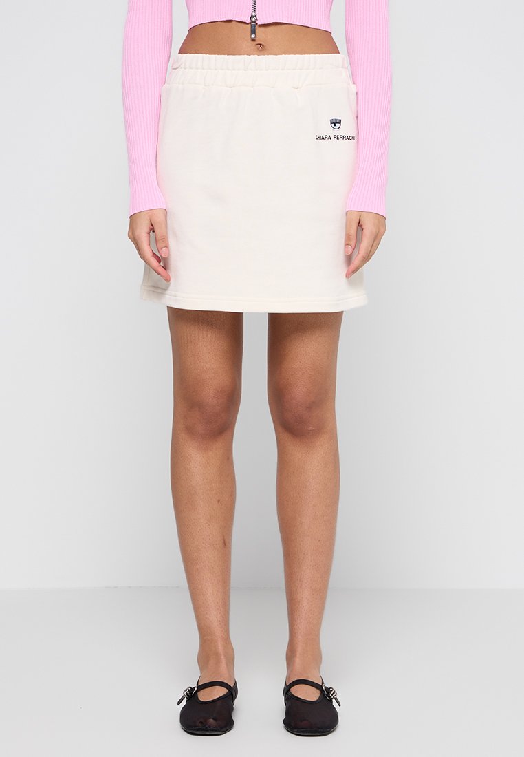 CHIARA FERRAGNI Minirok crème