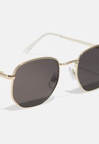 Pier One UNISEX - Saulesbrilles - black