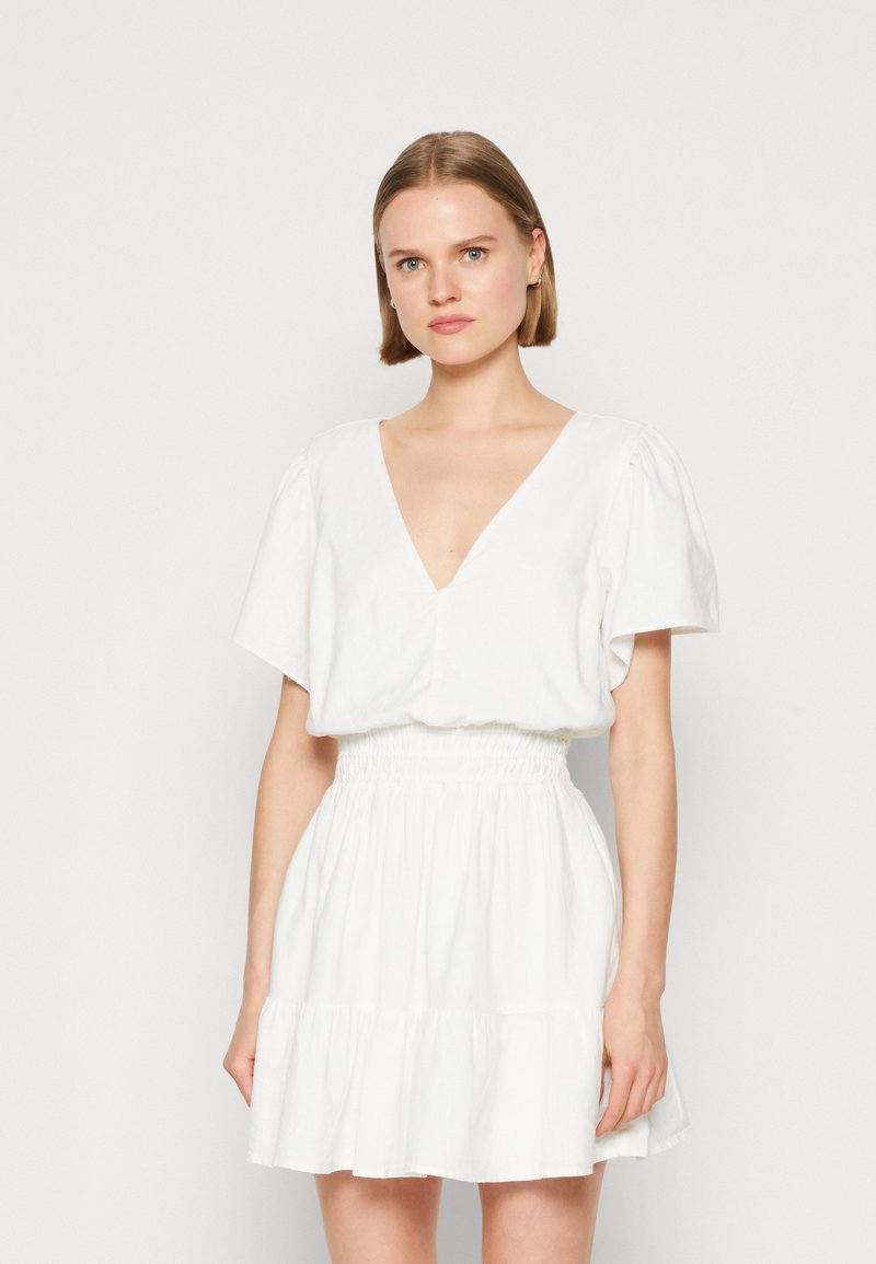 Abercrombie & Fitch EASY WAIST TIERED MINI DRESS Jurk brilliant