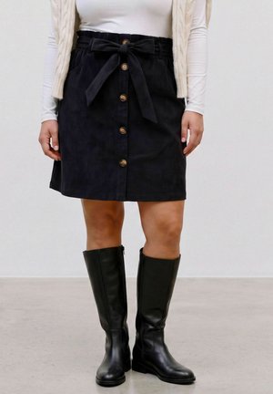 Vero Moda Curve, VERO MODA CURVE - A-line skirt - black