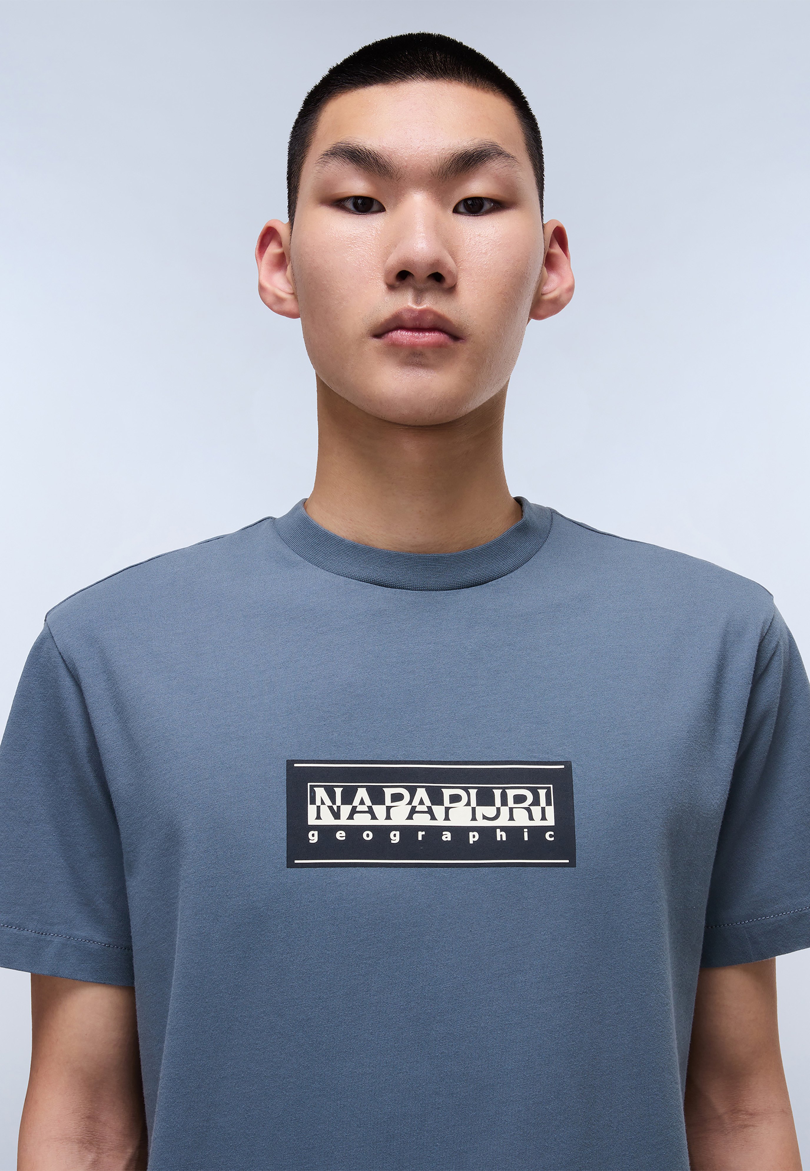 Napapijri BOX LOGO SS - Print T-shirt - stormy weat grey/dark grey
