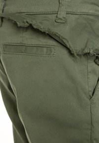 Patrizia Pepe Pantalones - khaki