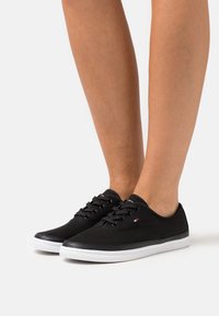 Tommy Hilfiger - ESSENTIAL KESHA LACE - Trainers - black Thumbnail Image 1