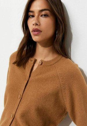 New Look, RAGLAN - Strickjacke - stone
