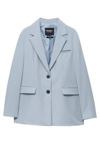 Blazer bleu clair cintré avec revers crantés, deux poches avant à rabat, une poche poitrine et deux boutons noirs sur le devant.