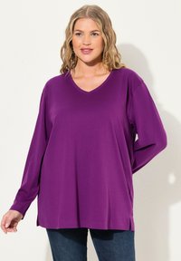 Ulla Popken GROSSE GRÖSSEN BASIC-V LANGARM  - Langarmshirt - classic dark purple