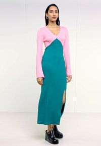 Olivia Rubin REESE - Robe pull - pink/ khaki