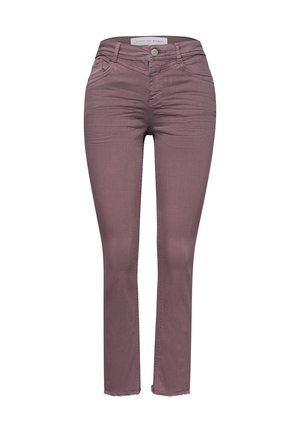 Pantalon slim fit mauve avec bouton et fermeture éclair à l'avant, poches avant et arrière, passants pour ceinture, texture de tissu légèrement froissée.