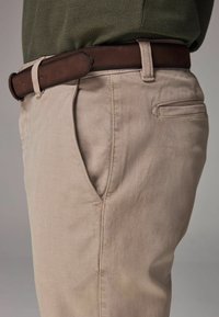 Next Chino - stone