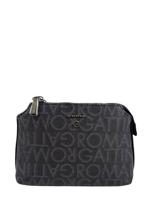Compatta pochette in pelle nera con motivo a testo ripetuto "Gattinoni Roma", cerniera argento e piccolo logo metallico al centro davanti.