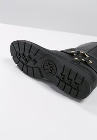 MICHAEL Michael Kors Botines camperos - black