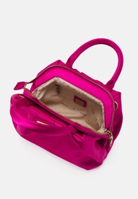 Guess TORI  SATCHEL - Ručna torba - fuchsia