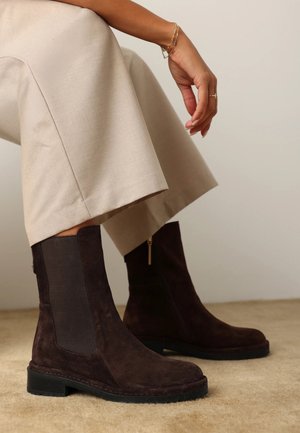 Fred de la Bretoniere, Lage laarzen - dark brown