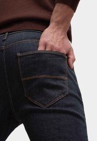 Marks & Spencer STRETCH - Vaqueros slim fit - dark indigo