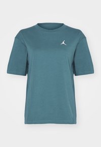 ESSEN TEE CORE - T-shirt - bas - oxidized green