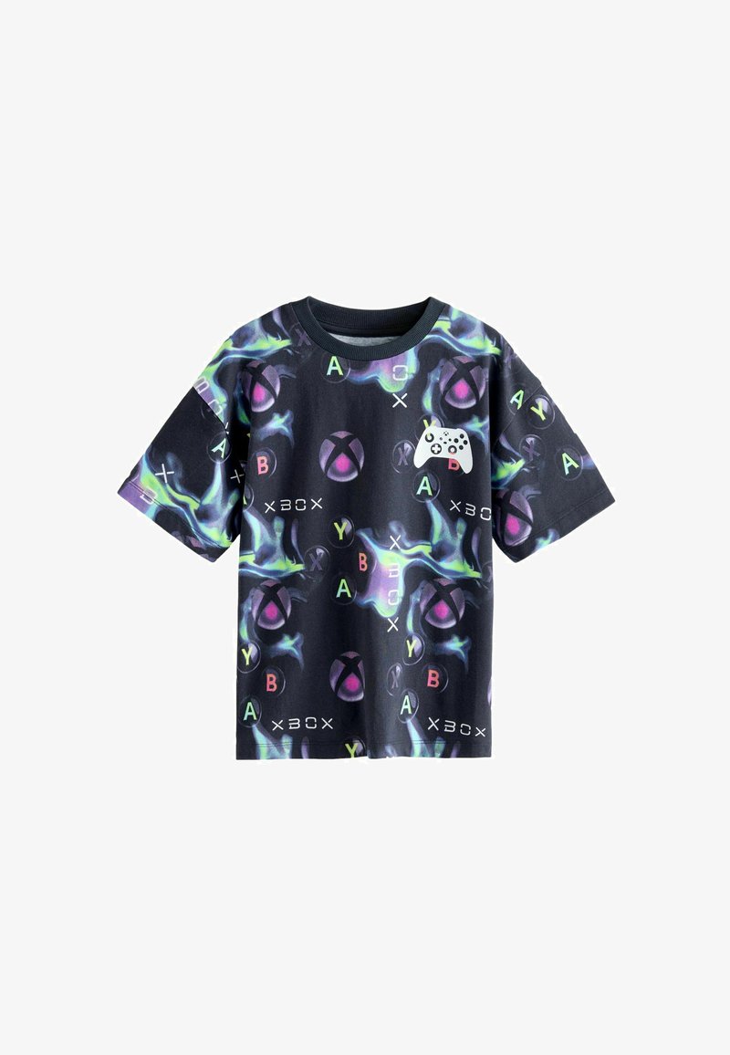 Musta graafinen t-paita, jossa on värikkäitä Xbox-symboleita ja peliohjain, eloisilla kuvioilla ja pyöreällä kaula-aukkolla.