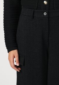Rue de Femme MELISSA PANTS - Kapsáče - black
