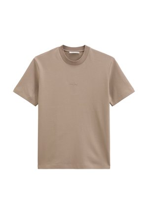 Beige T-Shirt mit kurzen Ärmeln und Rundhalsausschnitt, dezent bestickter Schriftzug in der Mitte der Brust, flach auf weißem Hintergrund präsentiert.