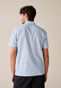 Next STRIPE SHORT SLEEVE - REGULAR FIT - Skjorter - blue