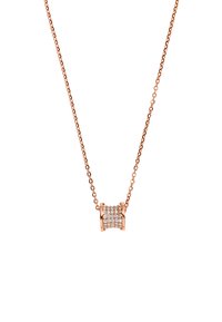Collier en or rose avec une chaîne, comportant un pendentif cylindrique serti de cristaux ronds dans un motif en grille.