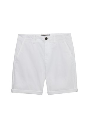 Hvide, skræddersyede bomuldsshorts med bæltestropper, foran knap, sidelommer og opsmøgede manchetter på en ensfarvet baggrund.